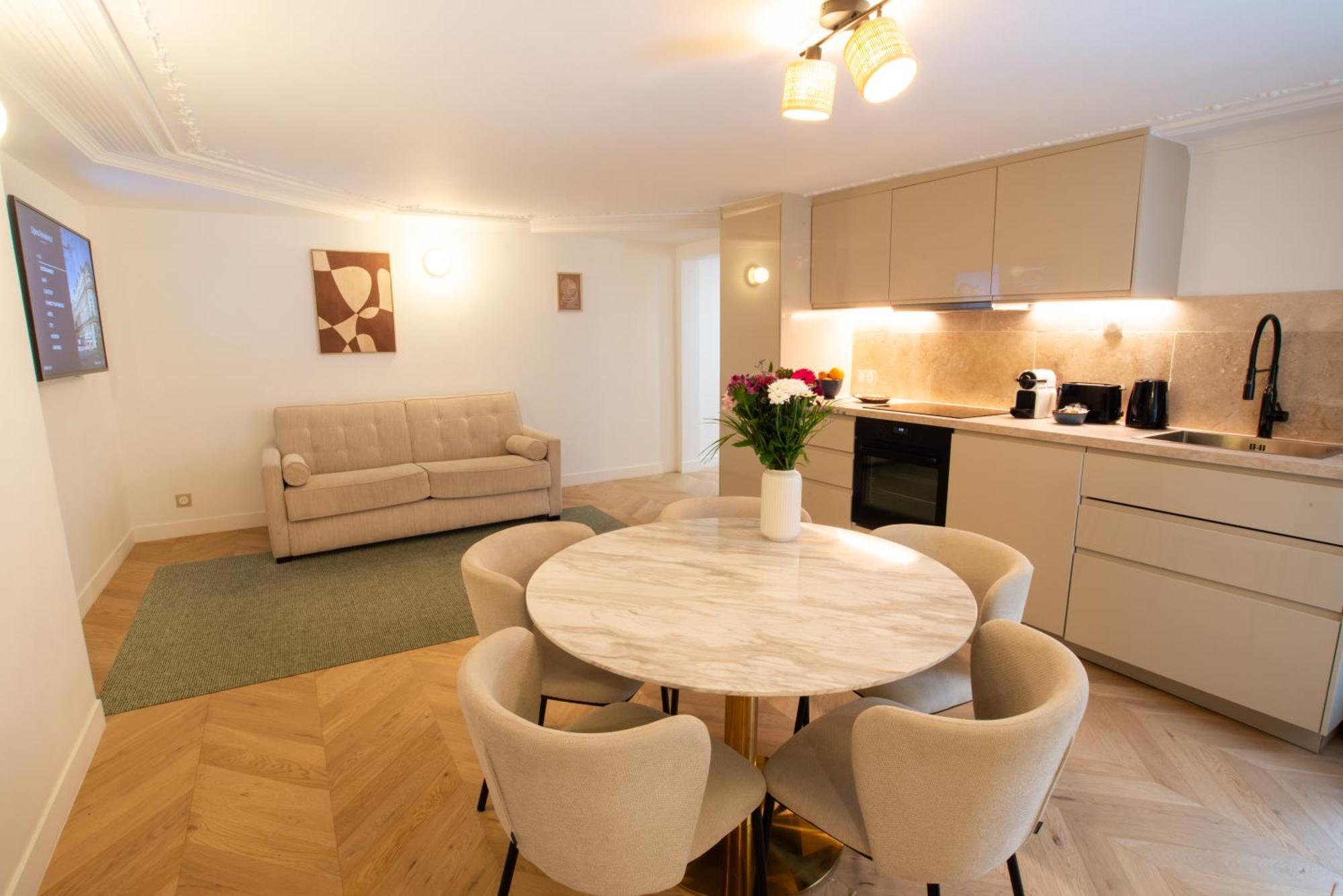 Quartier Libre Madeleine Aparthotel Paris